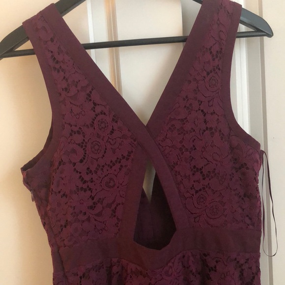 Burgundy lace Free People party dress, cutout back - Picture 4 of 8